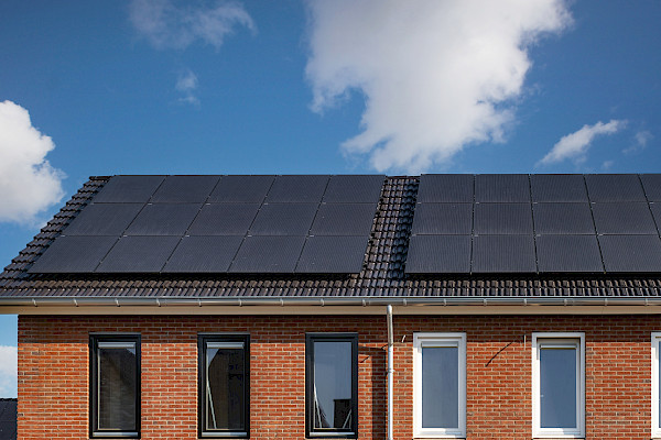 Renewable energy vs fossil fuels